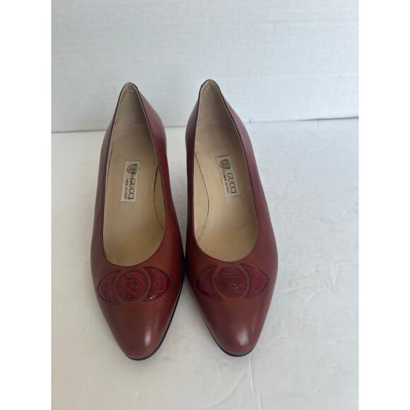 NWOT GUCCI Authentic Red Burgundy Almond Toe Medium Heel Slip On Pumps 4C EU 34C - Picture 4 of 11
